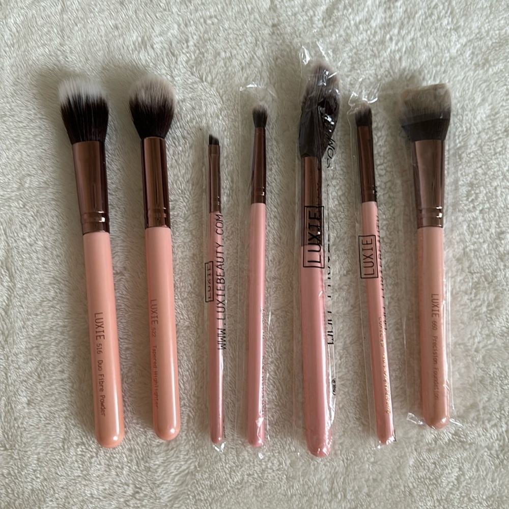 NEW LUXIE BEAUTY BRUSHES